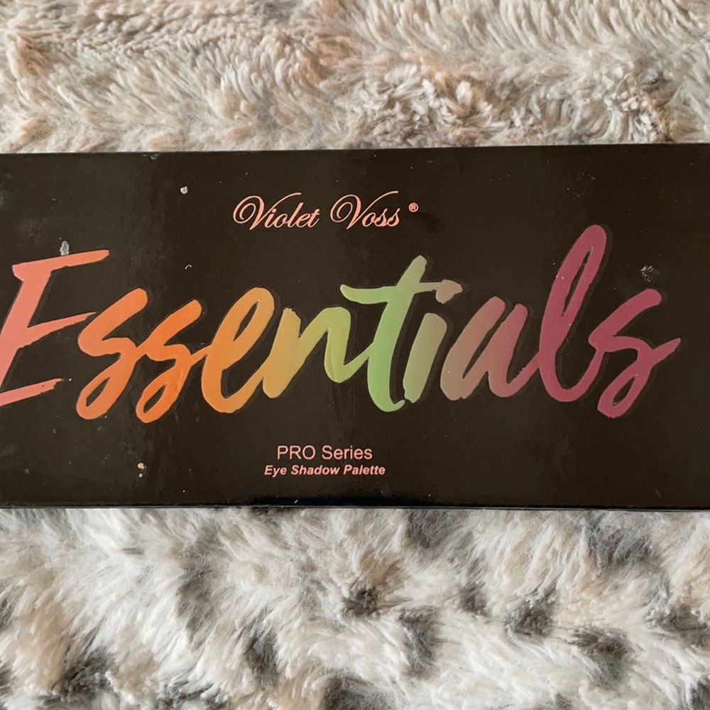 Violet Voss Pro Series Eyeshadow Palette